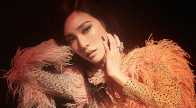 tiffany-young-relembra-episodio-curioso-com-a-sm-e-arranca-risadas-ao-falar-de-taxa-de-estacionamento